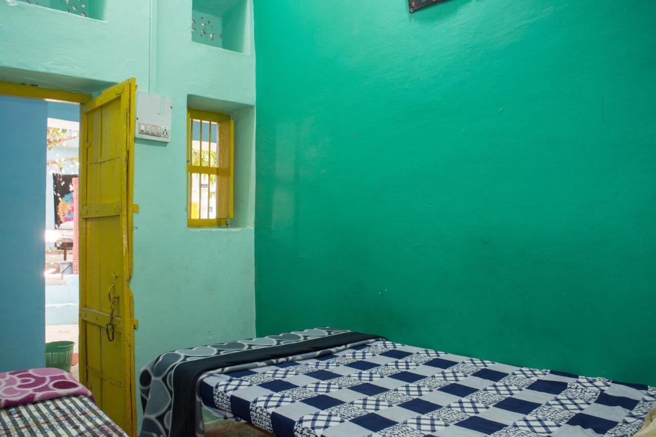 Auberge de jeunesse 12 Monks Backpackers Community à Pushkar Extérieur photo