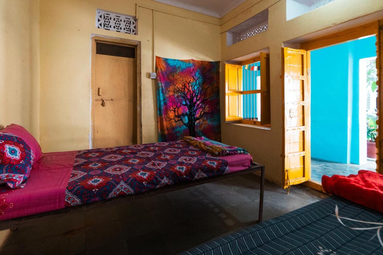 Auberge de jeunesse 12 Monks Backpackers Community à Pushkar Extérieur photo